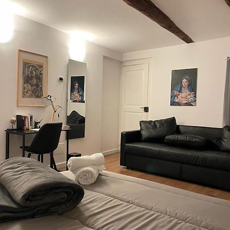 Mafalda - Napoli Rooms ภายนอก รูปภาพ